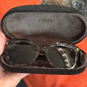 Tom Ford Sunglasses Sleek Design